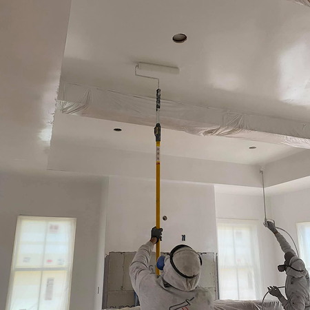 What is the Difference Between DIY and Professional Interior Painting Results?